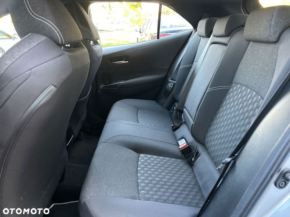 Toyota Corolla 1.8 Hybrid Comfort - 23