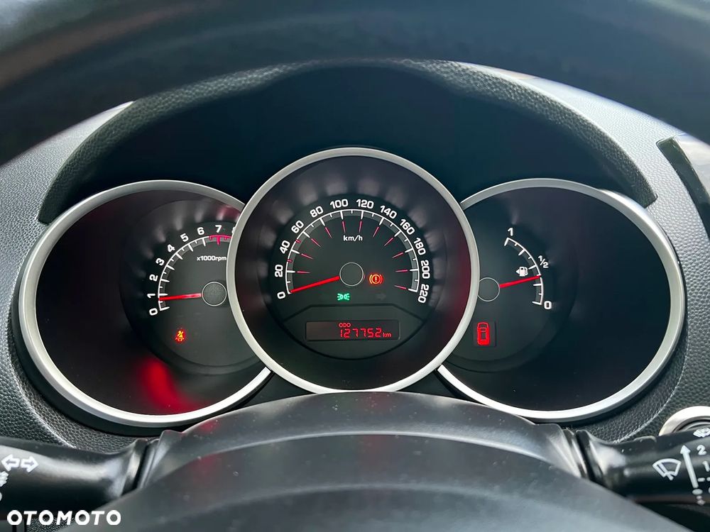 Kia Venga 1.6 CVVT Platinum Edition - 24