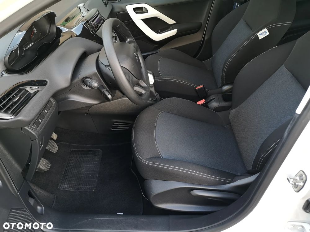 Peugeot 208 PureTech 68 Like - 21