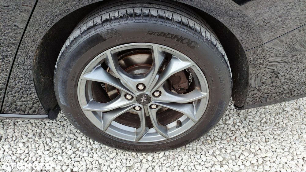 Ford Focus 1.5 EcoBlue Start-Stopp-System ST-LINE DESIGN - 22