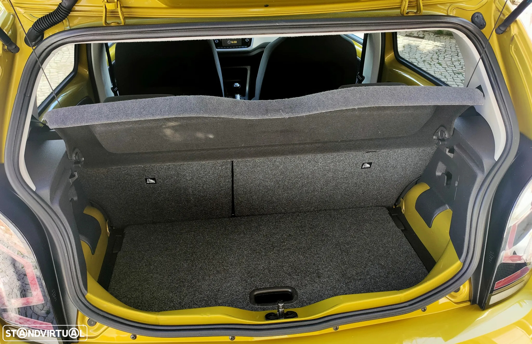 VW Up! 1.0 TSI High - 28