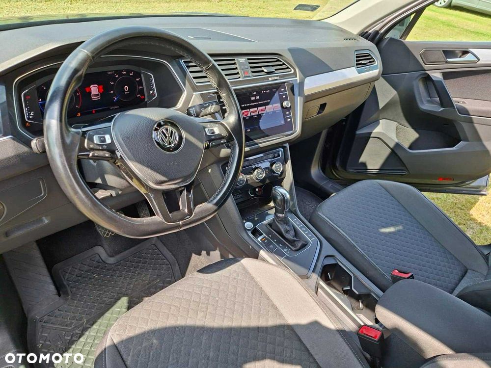 Volkswagen Tiguan - 6