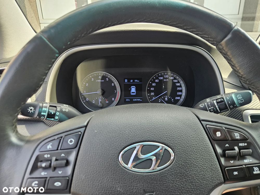 Hyundai Tucson 1.6 GDi Comfort 2WD - 19