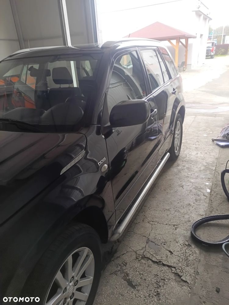 Suzuki Grand Vitara 1.9 DDiS Premium - 4