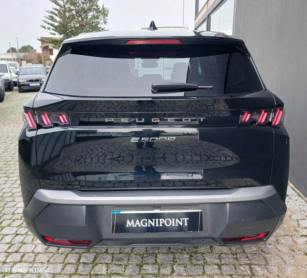 Peugeot E-5008 73 kWh Allure - 5