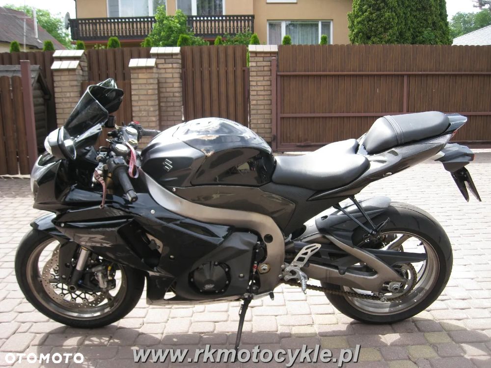 Suzuki GSX-R - 6