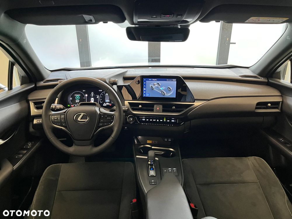 Lexus UX 300h Business - 4