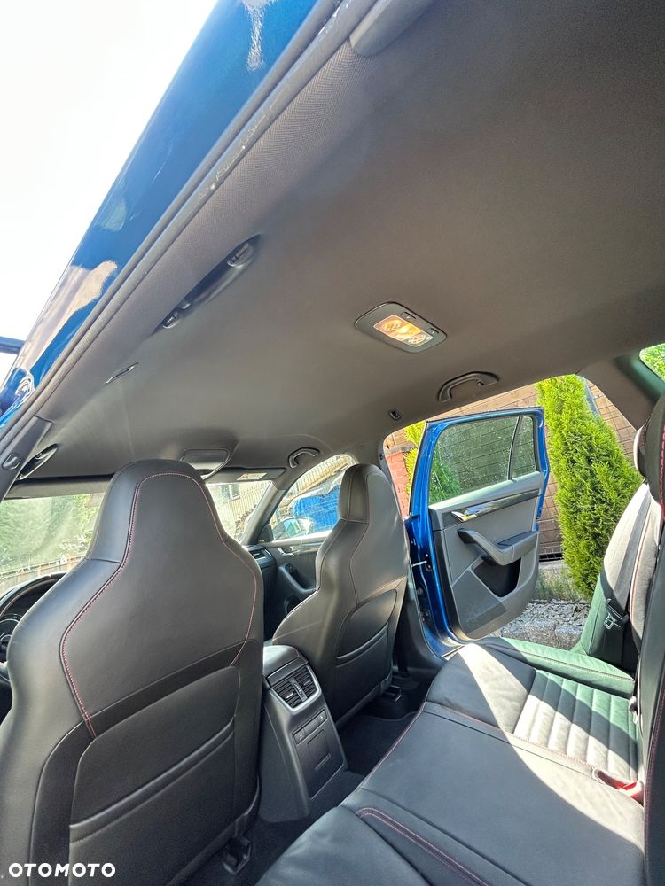 Skoda Octavia 2.0 TSI RS DSG - 14