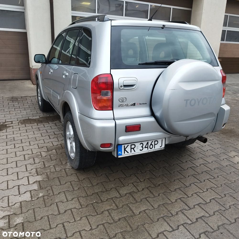 Toyota RAV4 - 3