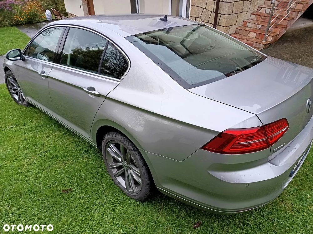 Volkswagen Passat 1.8 TSI BMT Highline - 15