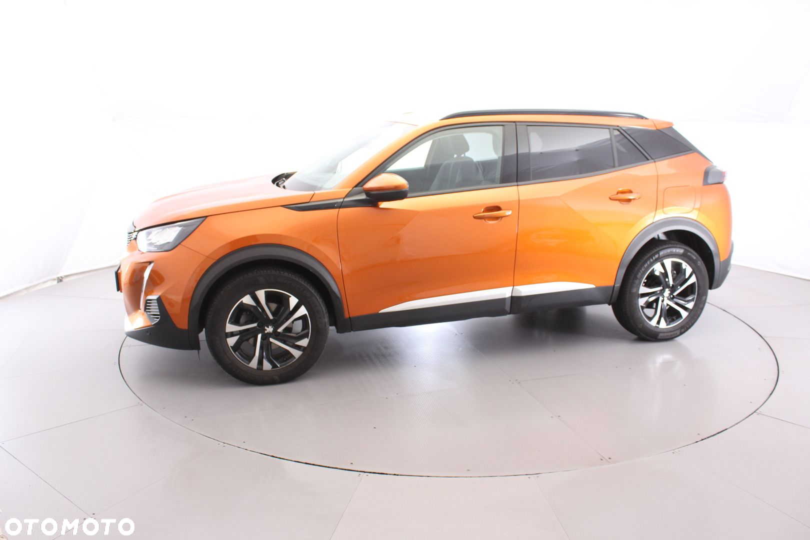 Peugeot 2008 1.2 PureTech Allure S&S EAT8 - 3