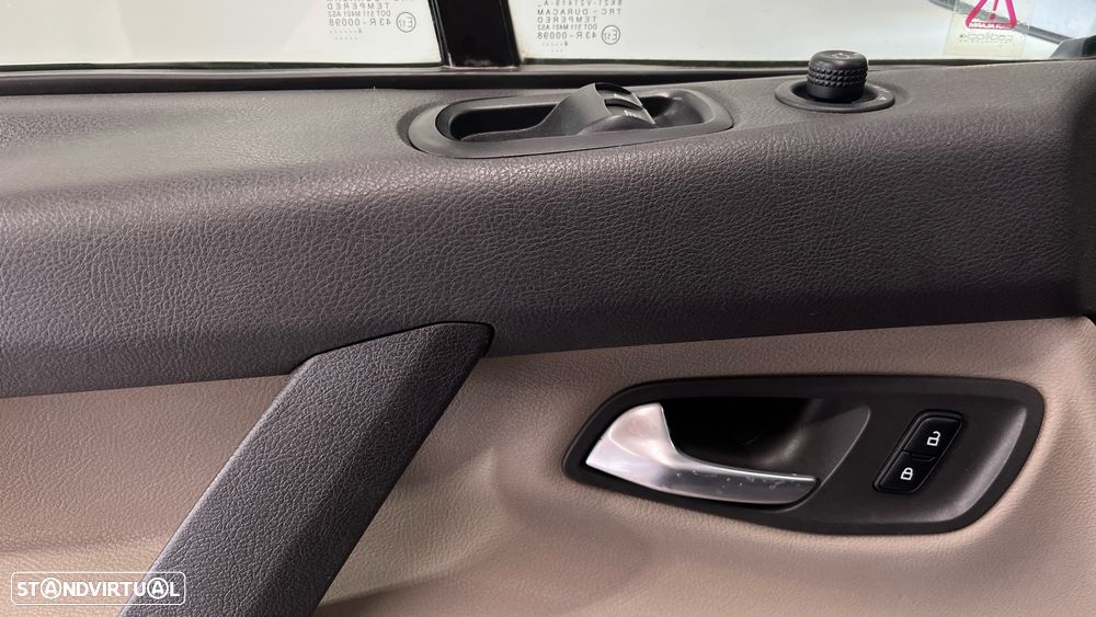 Ford Tourneo Custom 300 L2H1 VA Limited - 13