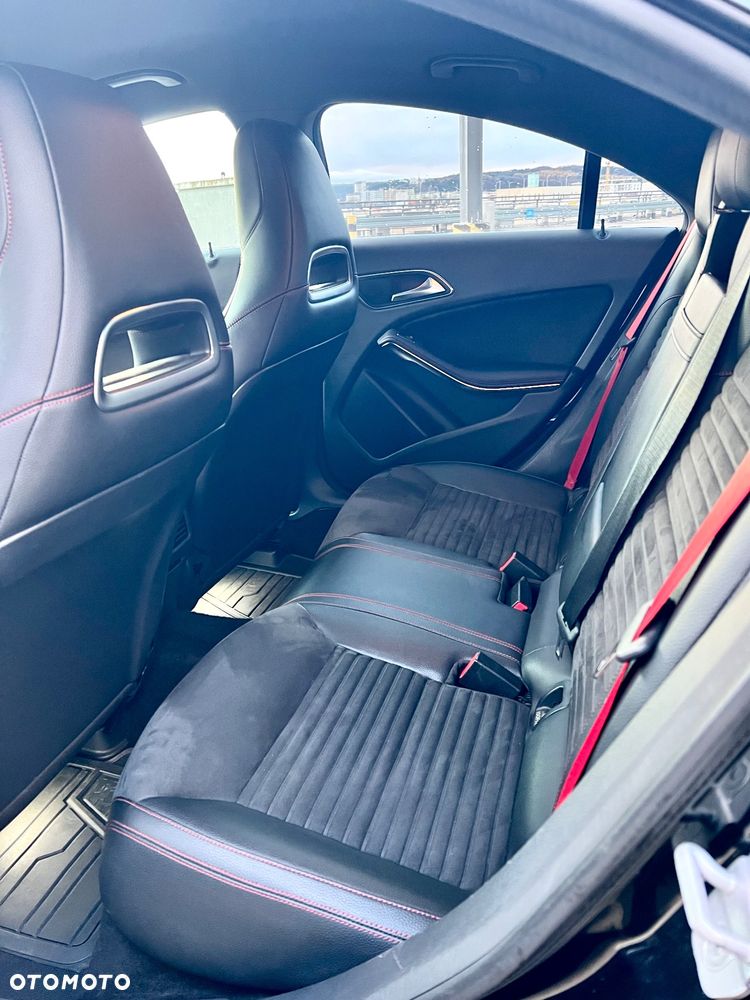 Mercedes-Benz CLA 250 Sport 4-Matic - 27