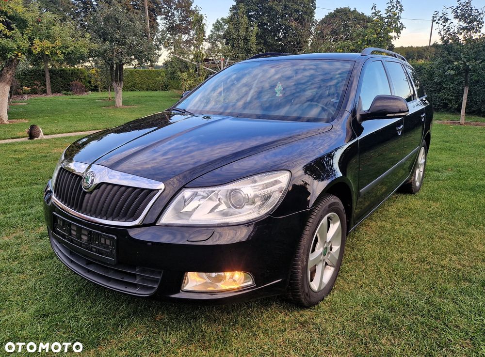 Skoda Octavia 2.0 TDI DPF Elegance DSG - 1