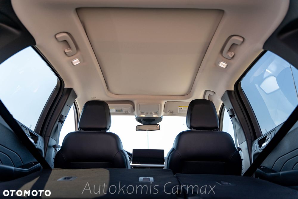 Ford Kuga 2.5 Duratec PHEV ST-LINE X - 28