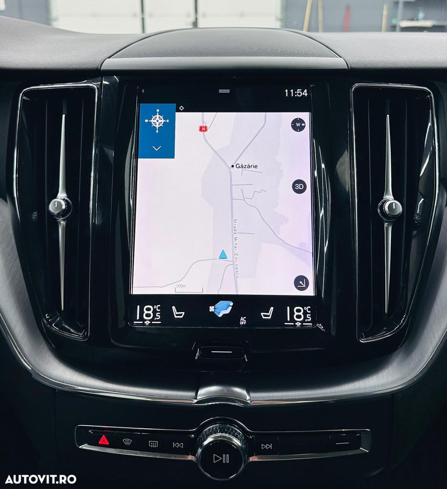 Volvo XC 60 D3 Momentum Pro - 26