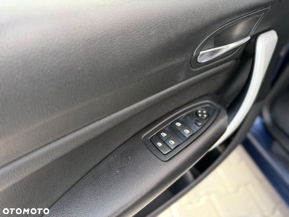 BMW Seria 1 116d Sport Line - 19