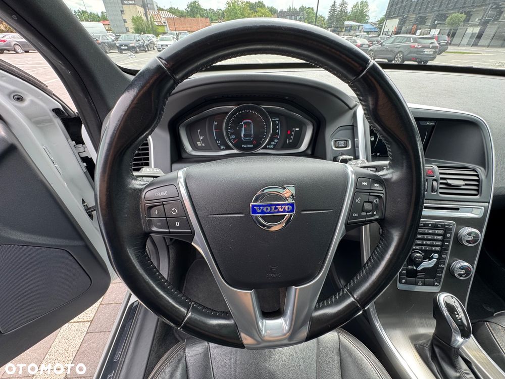 Volvo XC 60 D4 Drive-E Summum - 16