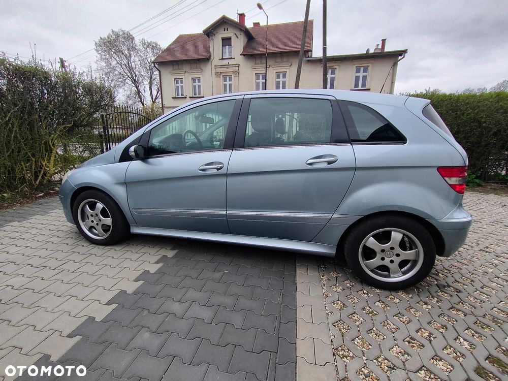 Mercedes-Benz Klasa B 200 CDI Autotronic - 4