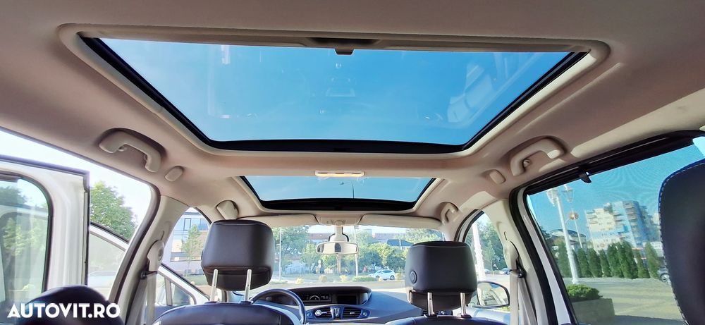 Renault Grand Scenic 1.6 dCi Stop&Start Energy Privilege - 24