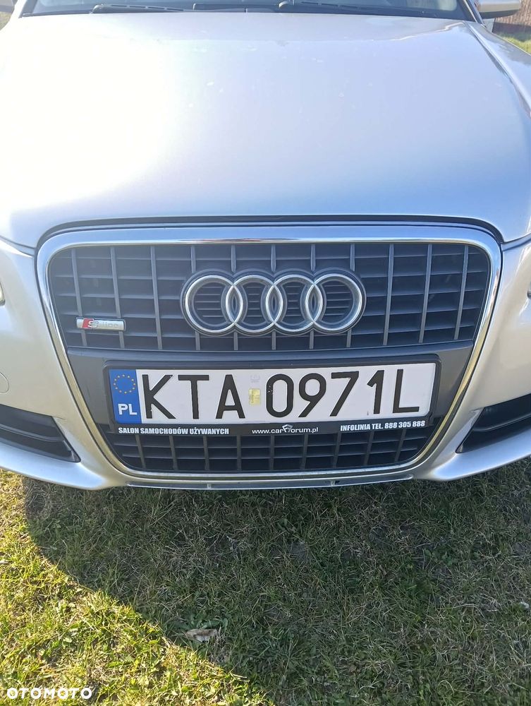 Audi A4 Avant 2.0 TDI DPF quattro - 16