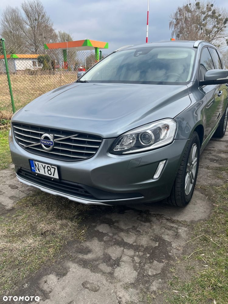 Volvo XC 60 T5 Drive-E Momentum - 1