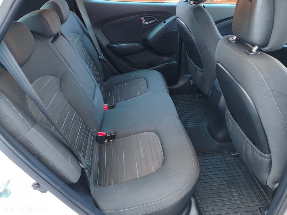 Hyundai ix35 1.6 2WD Fifa World Cup Edition - 18