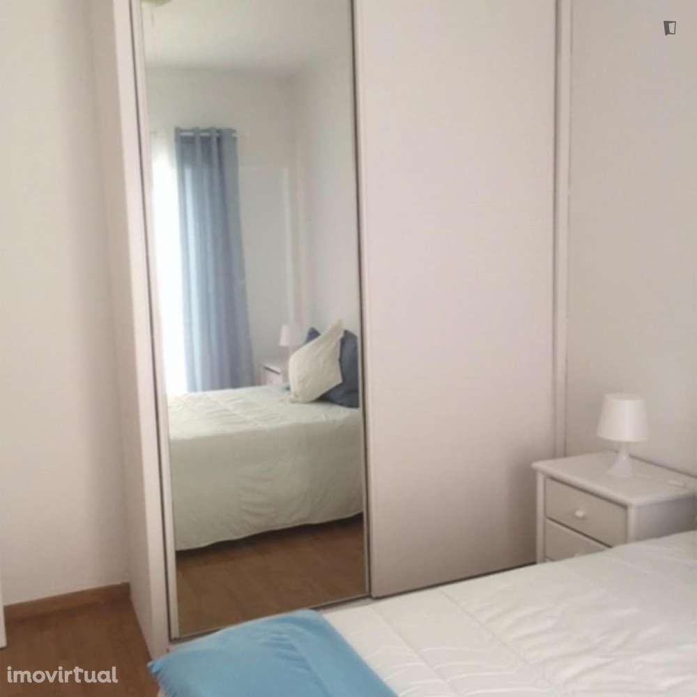 Quarto - localizado em Ajuda Lisbon - Grande imagem: 2/14