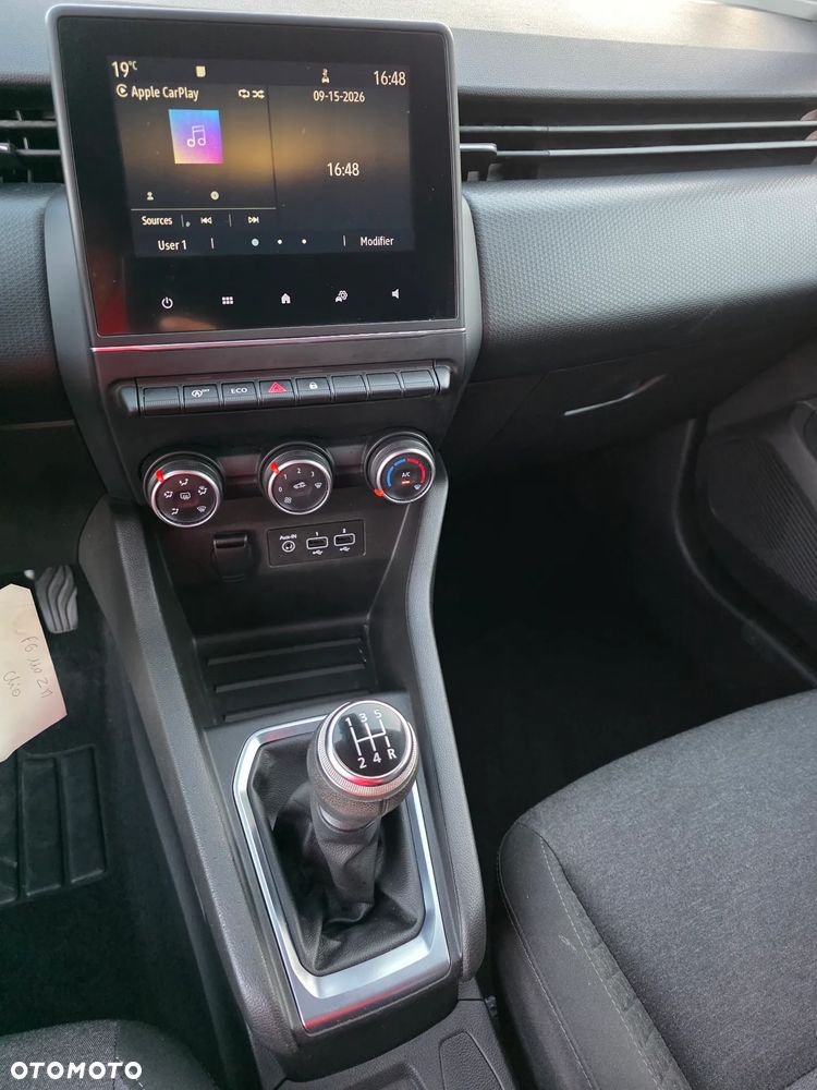 Renault Clio - 11