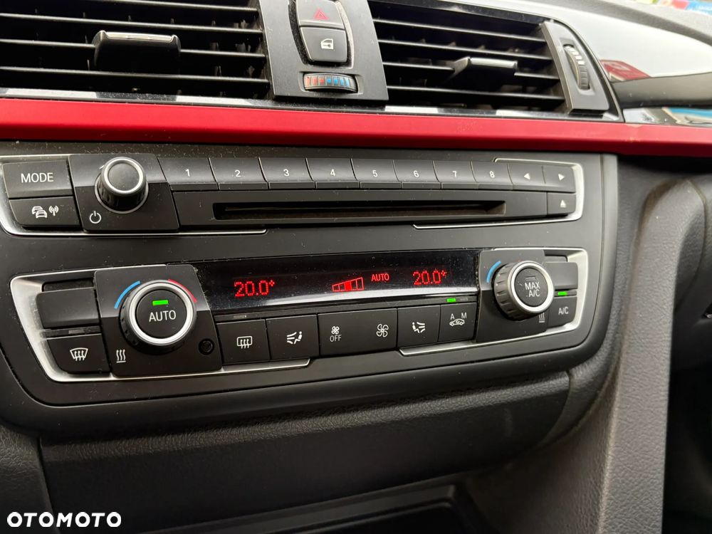 BMW Seria 3 316i Sport Line - 16