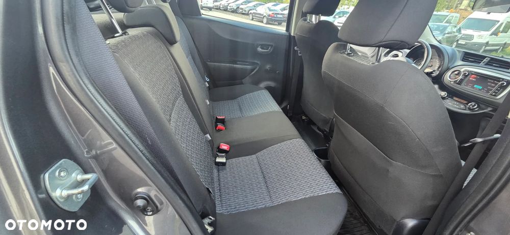 Toyota Yaris 1.33 Dynamic - 32
