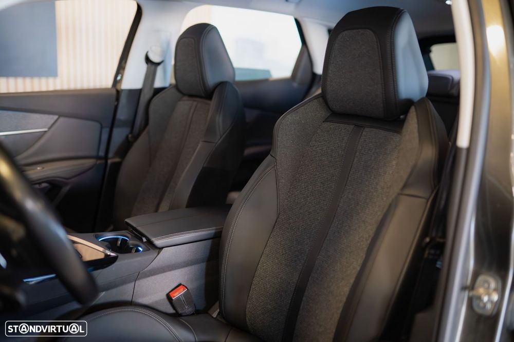 Peugeot 3008 1.6 Hybrid Allure e-EAT8 - 6