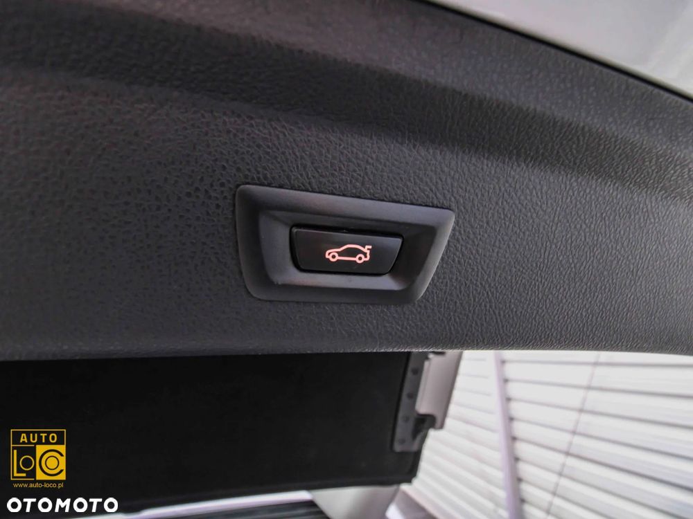 BMW 3GT 318d Business Edition - 14
