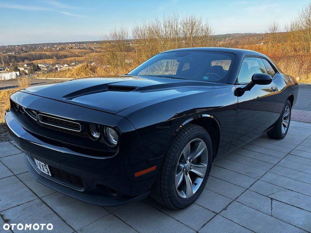 Dodge Challenger - 1