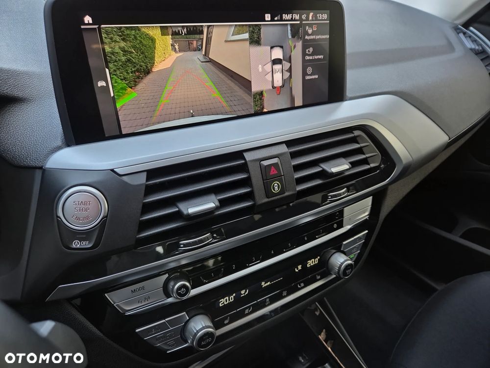 BMW X3 xDrive20i GPF Advantage - 26