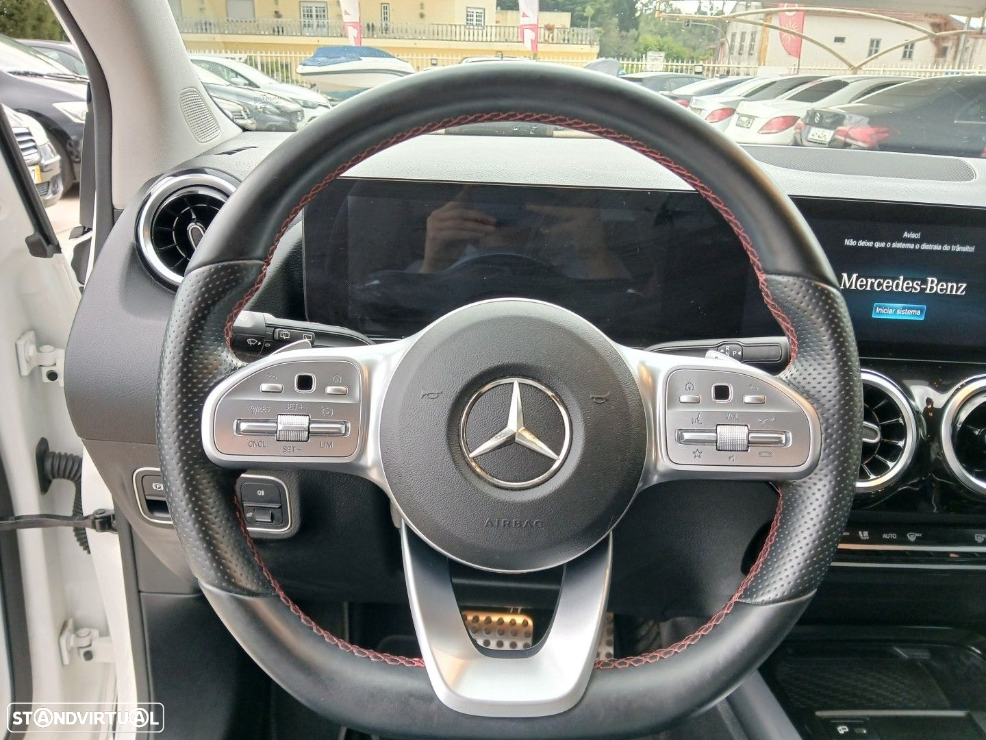 Mercedes-Benz B 250 e AMG Line - 20
