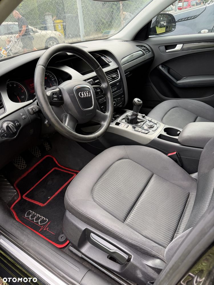 Audi A4 Limousine - 7
