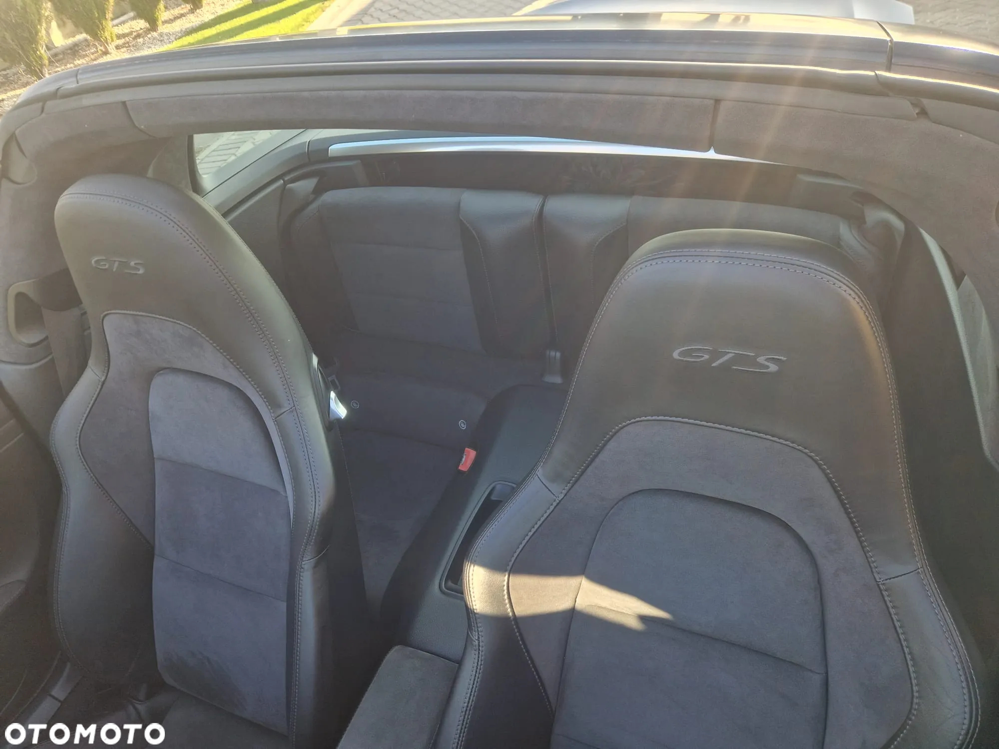Porsche 911 Targa 4 GTS PDK - 19