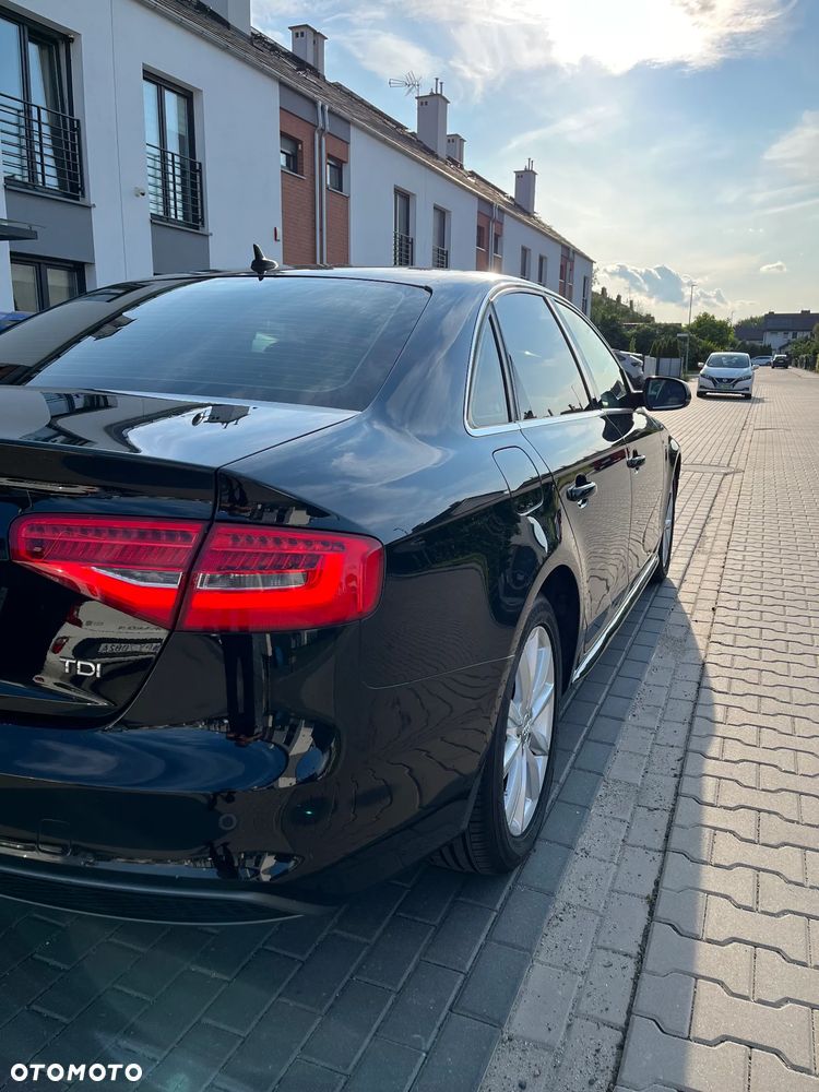Audi A4 Limousine - 32