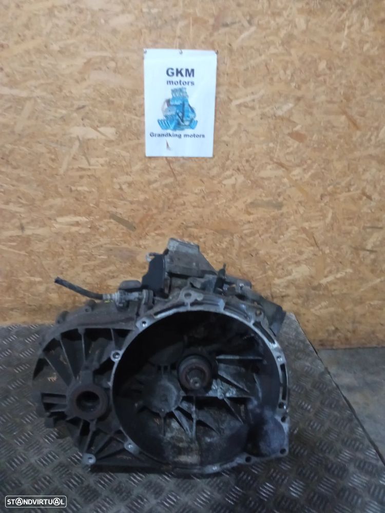 Caixa de velocidades Ford Mondeo 1.8 TDCi REF: 7G9R 7002 ZF - 9