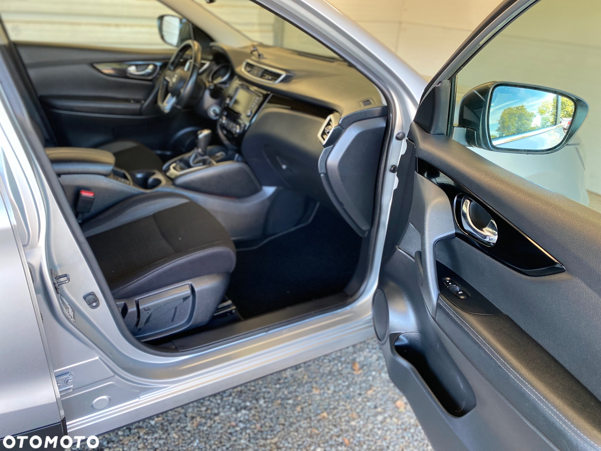 Nissan Qashqai 1.3 DIG-T Acenta DCT - 14