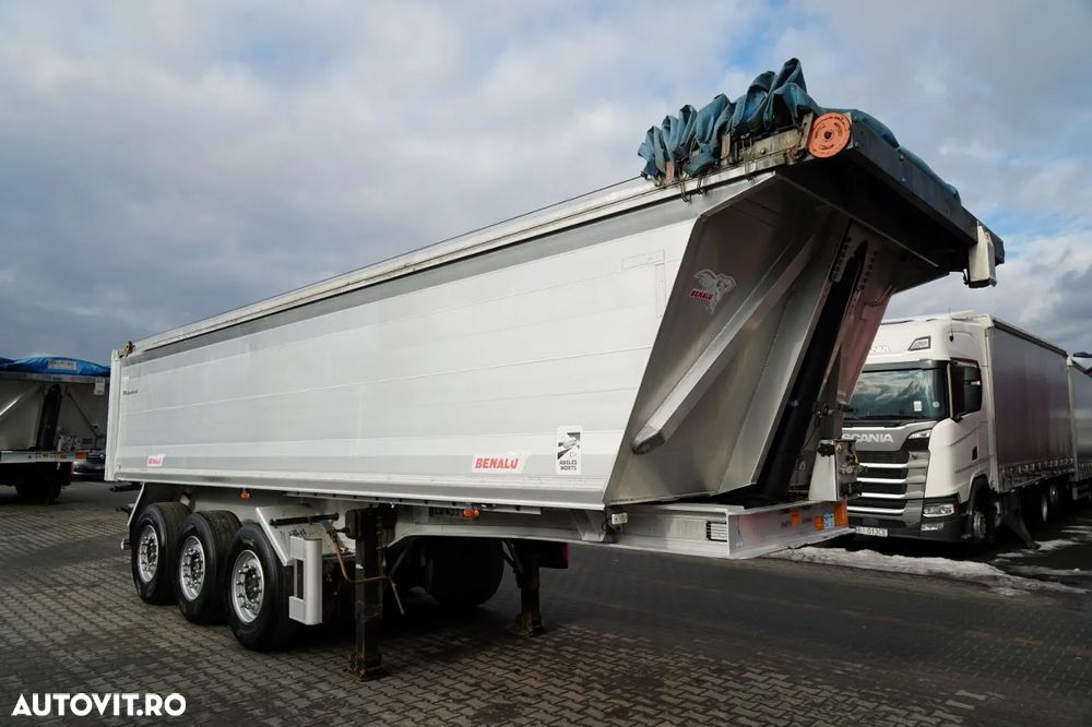 Benalu BENALU / 27 m3 / ALUMINIU / AXĂ RIDICATĂ / GREUTATE: 5.100 KG / PERDĂ ELECTRICĂ