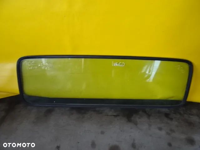 SZYBA ŚCIANY GRODZIOWEJ IVECO DAILY III NR100 - 1
