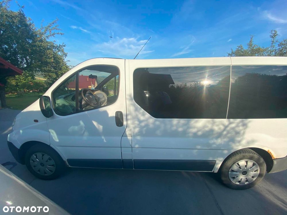 Opel Vivaro - 12
