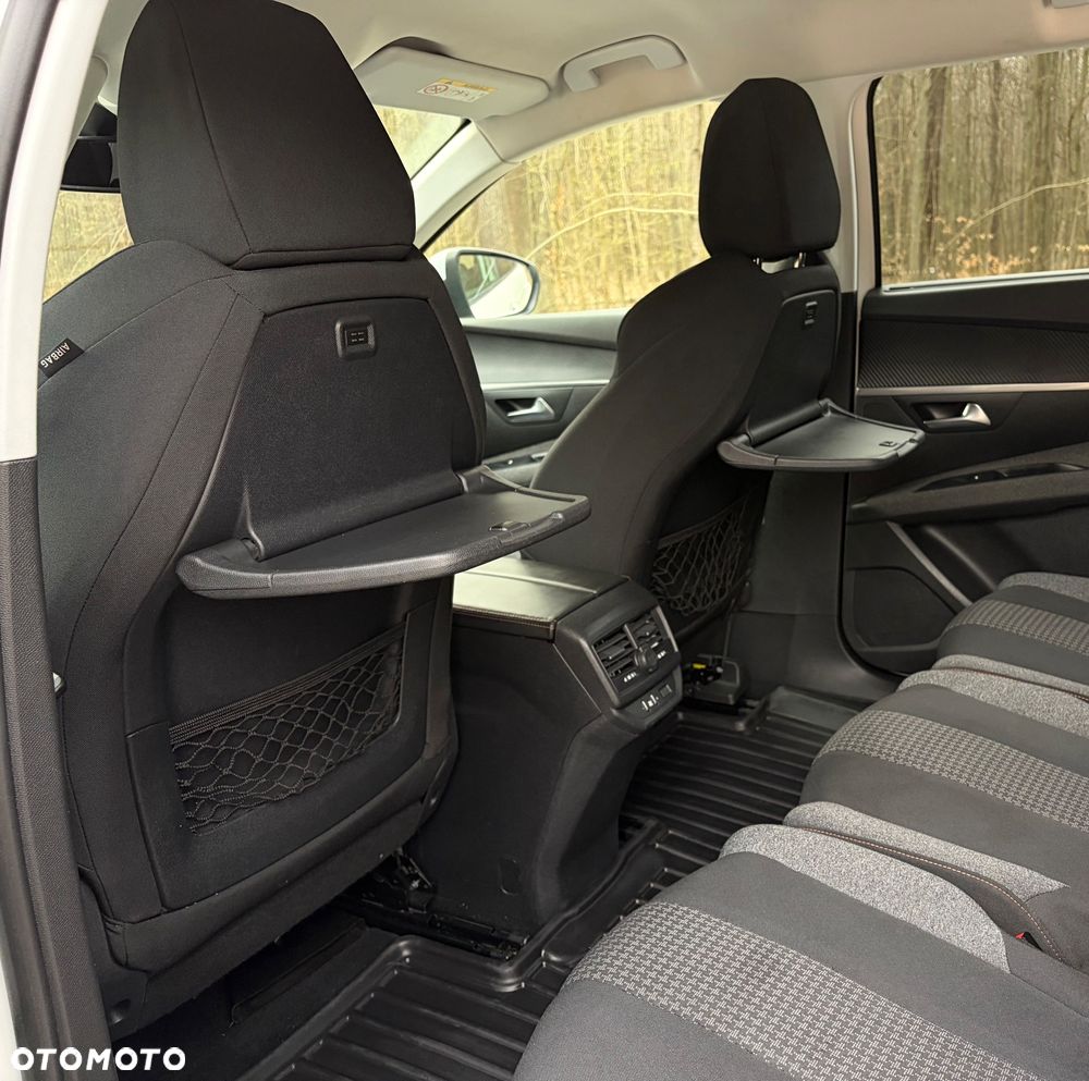 Peugeot 5008 BlueHDI 130 Active Business-Paket - 24