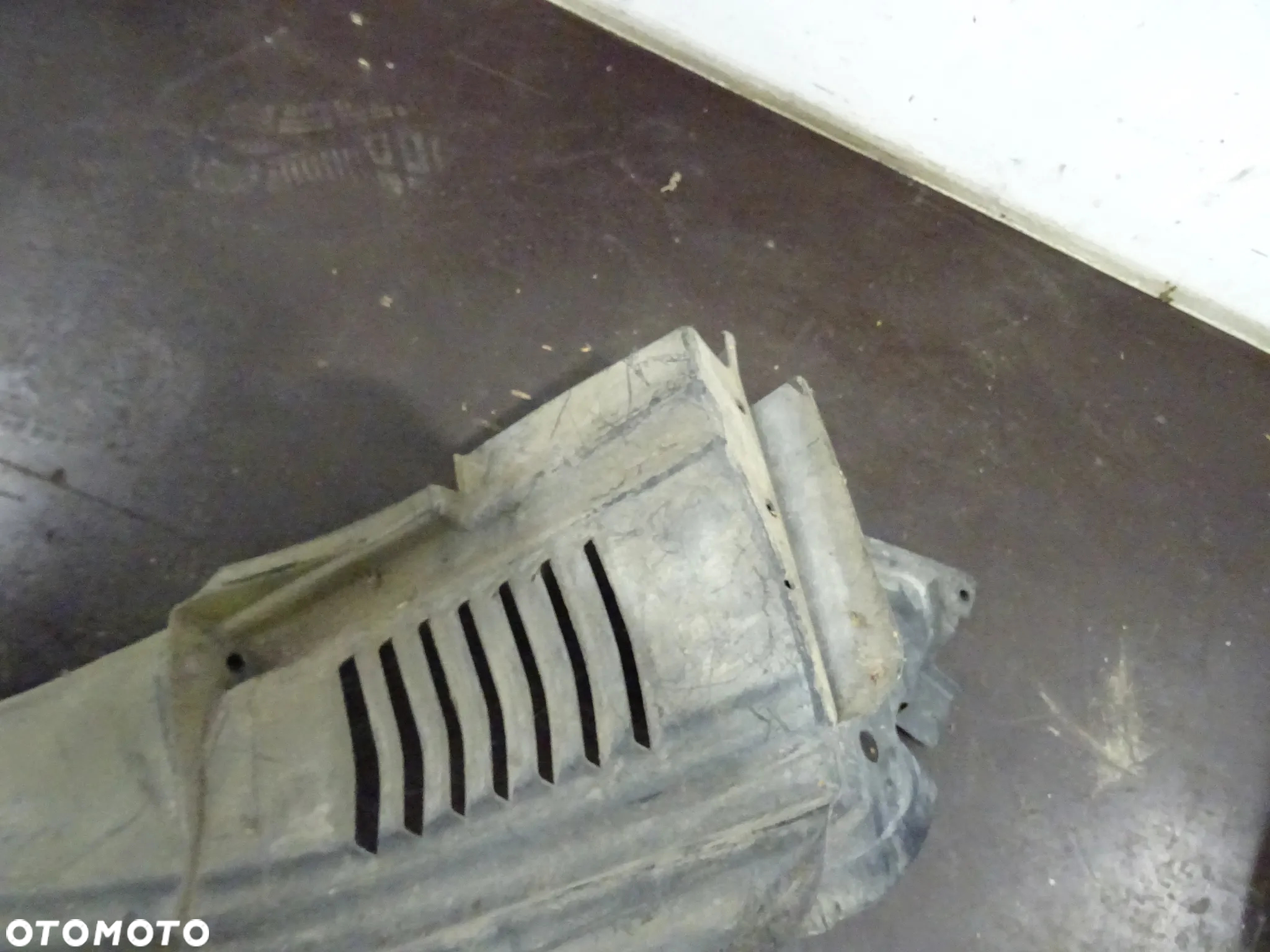 TOYOTA COROLLA VERSO NADKOLE LEWE PRAWE PRZÓD PRZEDNIE 53876 - 6