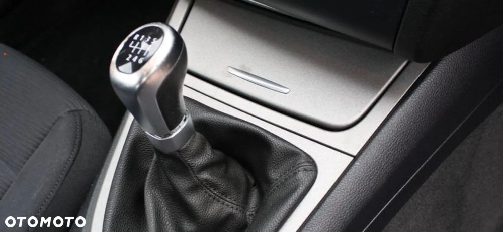 BMW Seria 1 118d DPF Edition Sport - 18