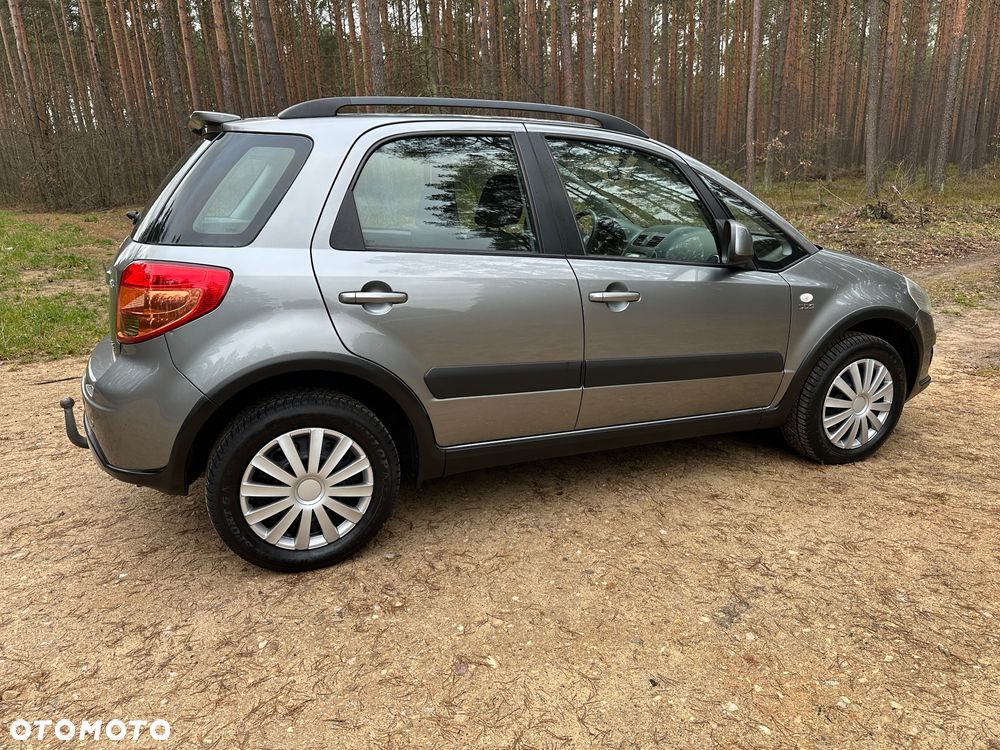 Suzuki SX4 Classic 2.0 DDiS 4x4 Comfort - 10