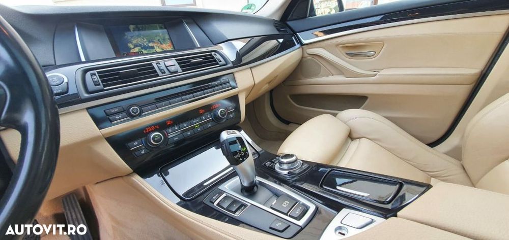 BMW Seria 5 520d Aut. Modern Line - 8