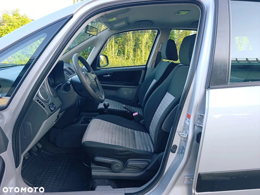 Suzuki SX4 1.6 VVT 4x2 Style - 5